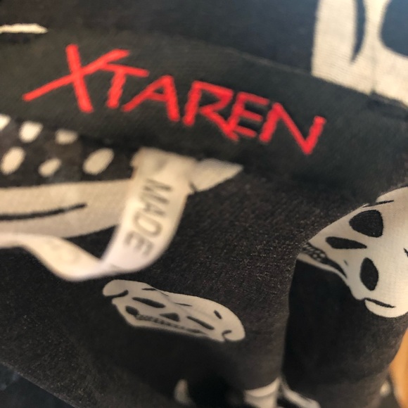 Women’s blouse - Picture 2 of 3